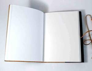 Diario Personalizable de Cuero Genuino de Cabra TC, Hecho a Mano, con Papel de Algodón Reciclado, Color Negro Liso - Product Image 3