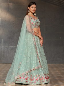 Ensemble Lehenga Choli vert clair tissé et brodé, longueur genou, avec dupatta à bordure florale, tenue traditionnelle pour femme pour mariage et fête - Product Image 2