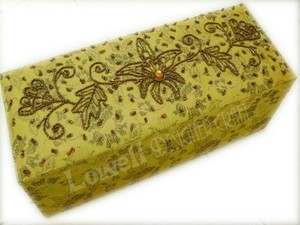 Boîte rectangulaire artisanale en brocart vert avec incrustation en laiton, broderie en soie écologique, motif floral, en tissu de coton pour la maison - Product Image 4