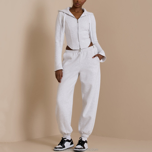 ชุดเซ็ตเสื้อแจ็คเก็ตมีซิปและกางเกงขาบานลำลองสำหรับผู้หญิง พิมพ์โลโก้ได้ตามต้องการ ผ้ากำมะหยี่มีฮู้ด ชุดวอร์ม 2 ชิ้น ผ้าฝ้าย 100% - Product Image 4