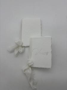 Libro de votos hecho a mano con papel de borde deshilachado, ideal para ceremonias de votos de boda, recuerdos, mensajes de invitados y más. - Product Image 5