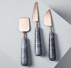 Ensemble de couteaux à fromage en acier inoxydable avec manche en résine, ustensiles de cuisine durables, pour servir le fromage, compatibles lave-vaisselle et micro-ondes, faits à la main - Product Image 3