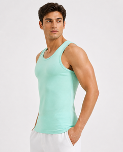 Camiseta sin mangas ajustada para hombre, mezcla de algodón transpirable de primera calidad, corte deportivo ajustado, absorbe la humedad, elástica y duradera, para el gimnasio o uso casual. - Product Image 4
