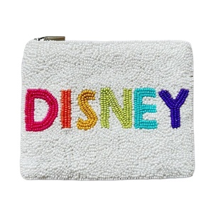 Bolsa de Viaje Pequeña con Cuentas y Bordado de Estilo Moderno con Diseño de Jungla, Linda y Lujosa, Nueva, Moderna y Elegante - Product Image 5