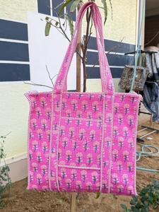 Bolso de Hombro Abierto Acolchado de Algodón Indio Hecho a Mano, Bolso Grande con Estampado Floral, Ecológico, Elegante, Color Personalizable, para Viajes y Compras - Product Image 3