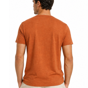 T-shirts pour hommes en coton premium, couleur orange brûlé, personnalisables avec logo, style uni, couleur terre rouille, vente en gros. - Product Image 4