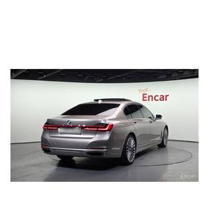 BMW Série 7 730Ld XDrive Automatique Sièges en Cuir Diesel 121 596 km avec Caméra Arrière Volant à Gauche - Design d'Excellence Pur - Product Image 2