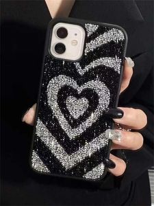 Adorable Funda para Teléfono Móvil Hecha a Mano con Detalles en Plata y Oro, Transparente y Pintada, con Correa de Cuentas, para Todos los Tipos de Teléfonos - Product Image 1