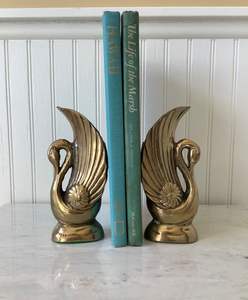 Serre-livres écologiques en aluminium plaqué argent, conçus pour une présentation artistique des livres et une décoration luxueuse pour le bureau à domicile - Product Image 4