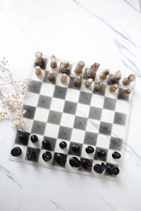 Tablero de Ajedrez Rectangular Rústico y Ecológico de ILAHI, Hecho a Mano con Madera Pura al 100%, Estilo Animal/Amor, Tamaño Personalizado - Product Image 4