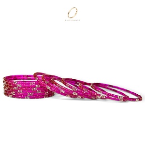 Bracelets en verre goutte de pluie rose cachemire de qualité supérieure pour festivals, plaqués or, avec cristaux, assortis aux saris et lehengas, prix de gros - Product Image 4