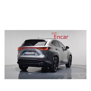 Lexus NX Premium 2024 con Cámara Trasera, Asientos de Cuero, Volante a la Izquierda - 24,759 km - Product Image 2