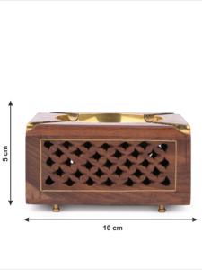 Cenicero de madera tallado a mano al por mayor, cenicero de lujo de madera de Sheesham para cigarros con inserto de latón pulido y patrón de diamantes - Product Image 4