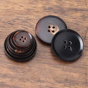 Handmade Natural Buffalo High Quality Horn Button With Polished Finish For Leather Coats And Bags At Affordable price - Product Image 3