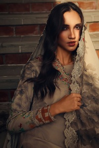 Robe Lenin de qualité supérieure pour femmes, vêtements d'hiver, ensembles shalwar kameez pour femmes en lin brodé et imprimé de très haute qualité. - Product Image 3