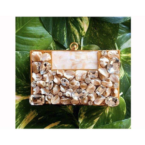 Bolso de mano tipo clutch con piedras para fiesta, diseño geométrico de resina de mármol, hecho a mano por MULTI CRAFT. - Product Image 1