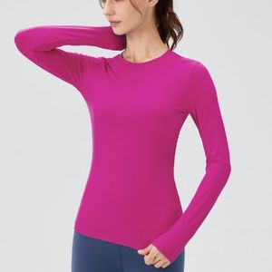 Vêtements de yoga de qualité en promotion, t-shirts slim fit, crop top, impression de logo personnalisée, tissu extensible dans quatre sens, vêtements de yoga pour femmes - Product Image 2