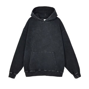Sudadera de algodón French Terry para hombre, negra, de corte regular, estilo vintage, con efecto desgastado, lavado ácido, tipo pullover, con capucha. - Product Image 1