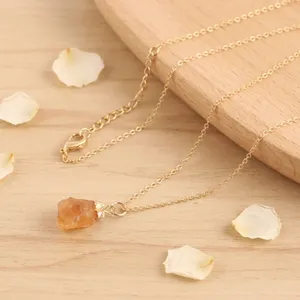 จี้ซิทรินธรรมชาติแบบหยาบ ขายส่ง จี้แฟนซี ทองเหลืองชุบทอง 18k สร้อยคอแฟชั่นดีไซน์โดดเด่น เรียบง่าย ไม่ซ้ำใคร - Product Image 5