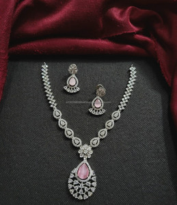 Classique élégant goutte d'eau Design diamant américain plaqué argent clouté Simple collier ensemble correspondant boucle d'oreille ensemble GiftFor femmes - Product Image 1