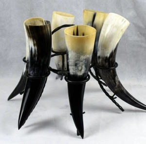 Corne de boeuf véritable Design vintage personnalisable Corne à boire Viking 100% Technique polie naturelle pour boire de la bière - Product Image 1