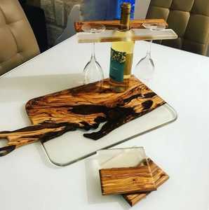 Planche à découper et de service en bois époxy personnalisée Ustensiles de cuisine faits à la main pour hôtels, restaurants et intérieurs de maison - Product Image 1