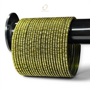Ensemble de bracelets indiens en or plaqué or scintillant, couleur olive, pour femmes, pour occasions festives, prix de gros - Product Image 1
