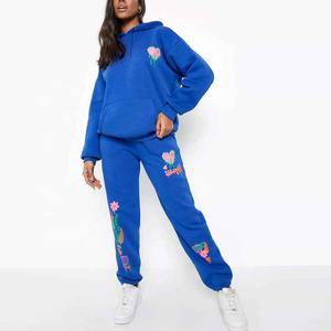 Vente en gros OEM 2024 Survêtement respirant fabriqué en usine Survêtement pour femmes Sweat-shirt décontracté pour femmes Pantalon de survêtement à capuche pour femmes - Product Image 3