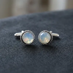 Ensemble de boutons de manchette élégants et tendance 2026 en opale blanche laiteuse, bijoux en argent sterling 925 plaqué pour usage unisexe - Product Image 1