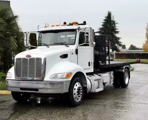 ราคาขายส่ง รถบรรทุก Peterbilt 330 มือสอง ปี 2020 แบบพื้นเรียบ 16 ฟุต พร้อมระบบ Roll-Off Hook Truck พวงมาลัยซ้าย/ขวา ไมล์น้อย จัดส่งทั่วโลก - Product Image 4