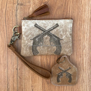 Nouvelle vente en gros de porte-clés en cuir de vachette personnalisé avec gravure au laser, pochette à franges en cuir de vachette gravée au laser, ensemble combiné - Product Image 4