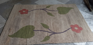 Tapis antidérapant en polyester à tissage plat fabriqué à la machine de style Kilim avec motif floral vert et rouge-Tapis écologique - Product Image 3