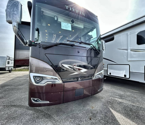 <span class=keywords><strong>Camping</strong></span>-<span class=keywords><strong>car</strong></span> Tiffins Allegro Bus d'occasion (3-4 <span class=keywords><strong>mois</strong></span> d'utilisation), 2020-2023, intérieur spacieux, design moderne, 4-6 passagers, Euro 4/Euro 5 - Product Image 3