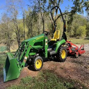 Tractor utilitario subcompacto 4x4 2WD para agricultura, modelo 1023E, con motor diésel YTO de 10 HP y bomba automática, para John Deere. - Product Image 1