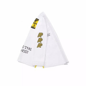 Kimono BJJ Clan White avec accents jaunes, logo au dos, coupe classique, unisexe, adulte, vêtements d'arts martiaux - Product Image 3