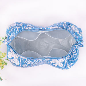 Nouvelle collection été : Ensemble de trousses de maquillage matelassées réutilisables à imprimé floral, pochettes portables en coton avec fermeture éclair pour le voyage - Product Image 5