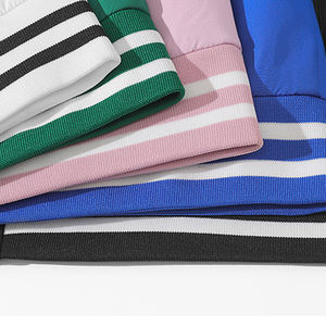 Chaquetas Varsity de Invierno de Lana Premium al por Mayor con Cierre de Cremallera, Logotipo Frontal, Estilo Universitario, Marcas de Moda - Product Image 4