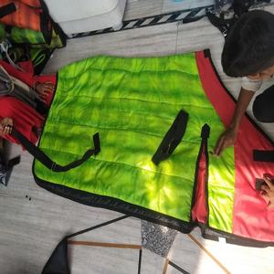 ผ้าห่มม้าสีเขียวกรมท่าผ้าแบบมีเสถียรภาพพรมม้าระบายอากาศได้ดีเหมาะสำหรับฤดูหนาว - Product Image 3