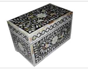 Boîte à mouchoirs en bois tressée faite à la main, style bohème chic moderne, design élégant - Product Image 5