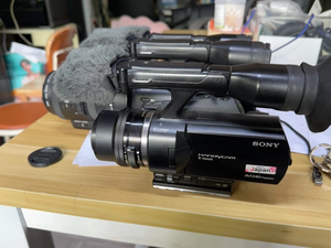 กล้อง Sony NEX-VG900E สภาพ 90% ใหม่ ความละเอียด 24.3MP 1080P Full HD เซ็นเซอร์ CMOS พร้อมฟีเจอร์ต่างๆ - Product Image 4