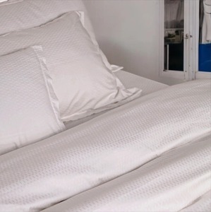 Premium Pure White Bedding Set Minimalist Comfortable Luxury Design - Product Image 3