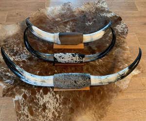 Corne à boire de Viking fabriquée à la main Sip comme un guerrier avec un artisanat et un design nordiques authentiques - Product Image 3