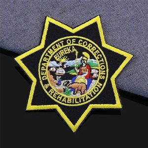 ตราปักลายเส้นทองและเงินแบบสั่งทำพิเศษ พร้อมชื่อและตราสัญลักษณ์สำหรับสโมสรทางทะเลและหน่วยรักษาความปลอดภัย - Product Image 6