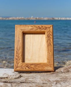 Modern Wooden Image <b>Frame</b> Handmade Solid Timber Display <b>Frame</b> Custom <b>Wall</b> Mounted Tabletop Picture Holder Interior Decoration - Product Image 2