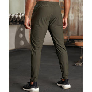 Fabricante de joggers de estilo urbano de entrega rápida, joggers lavados de diseño, joggers de algodón suave tipo felpa de fábrica OEM. - Product Image 4