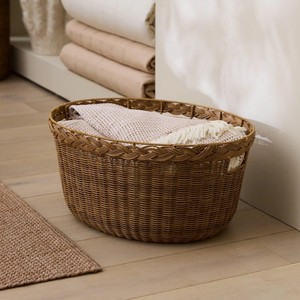 Panier à linge ovale spacieux en rotin naturel, fait main, en osier naturel, pour chambre et salle de bain - Product Image 1