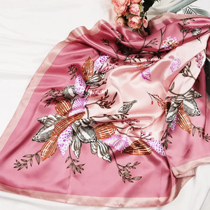 Pañuelo de seda satinada de 90cm para mujer, hiyab, bufanda de moda con estampado floral, diadema, pañuelos para el cuello, chales cuadrados para mujer. - Product Image 2