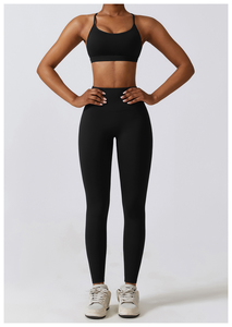 Nouveaux ensembles de vêtements de sport pour femmes, confortables, doux, respirants et élastiques, pour le yoga et le fitness, comprenant des hauts, des vestes et des leggings. - Product Image 4
