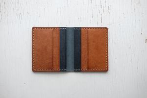 Portefeuille minimaliste porte-cartes en cuir de vachette véritable personnalisé pour hommes LCH-0147 - Product Image 3
