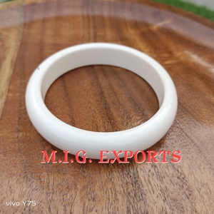 Hot and Most Sell Resin <b>Bangles</b> Resin <b>bangles</b> are versatile accessories used as bold and fashion-forward statement jewelry.2026. - Product Image 4